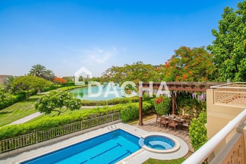 Villa à Meadows, Dubai, 4 chambres, 353 m², № 110359 - photo 10