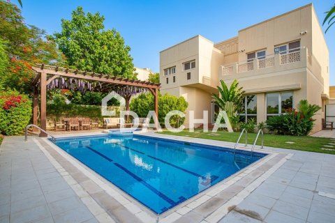 Villa à Meadows, Dubai, 4 chambres, 353 m², № 110359 - photo 8