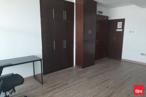 Oficina en Dubai, 70.9 m², № 53282 - foto 1