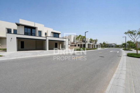 Townhouse in Jebel Ali, Dubai 3 bedrooms, 242.29 sq.m. № 143076 - photo 16