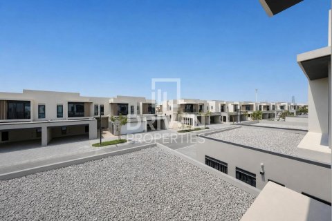 Townhouse in Jebel Ali, Dubai 3 bedrooms, 242.29 sq.m. № 143076 - photo 19