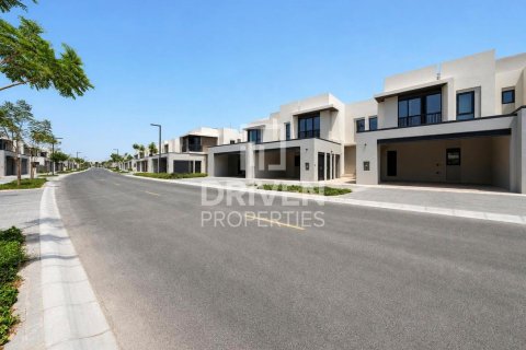Townhouse in Jebel Ali, Dubai 3 bedrooms, 242.29 sq.m. № 143076 - photo 17
