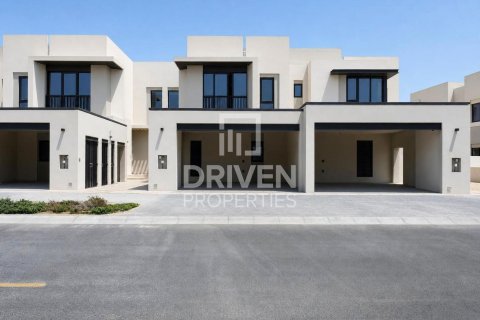 Townhouse in Jebel Ali, Dubai 3 bedrooms, 242.29 sq.m. № 143076