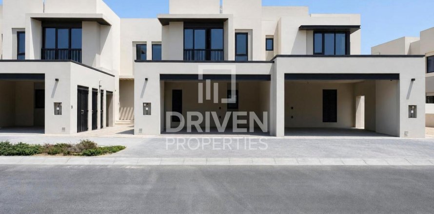 Townhouse in Jebel Ali, Dubai 3 bedrooms, 242.29 sq.m. № 143076