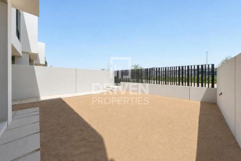 Townhouse in Jebel Ali, Dubai 3 bedrooms, 242.29 sq.m. № 143076 - photo 18