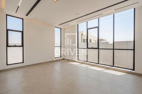 Villa in Nad Al Sheba 1, Nadd Al Sheba, Dubai 3 bedrooms, 250.84 sq.m. № 143078 - photo 9