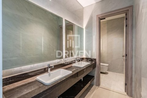 Villa in Nad Al Sheba 1, Nadd Al Sheba, Dubai 3 bedrooms, 250.84 sq.m. № 143078 - photo 19