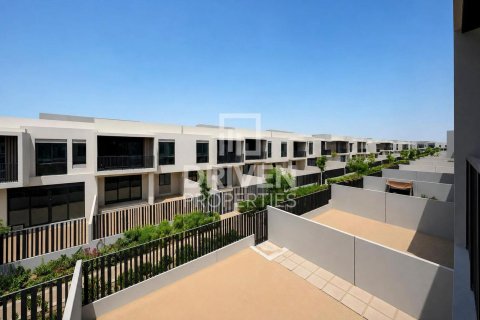Townhouse in Jebel Ali, Dubai 3 bedrooms, 240.53 sq.m. № 143077 - photo 2