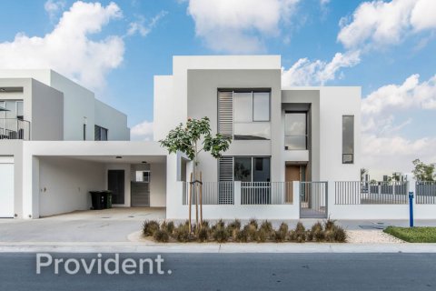 Снять в аренду виллу в Дубай Хилс Эстейт, Дубай: 5 спален, 343.7м², № 3248 - фото 1