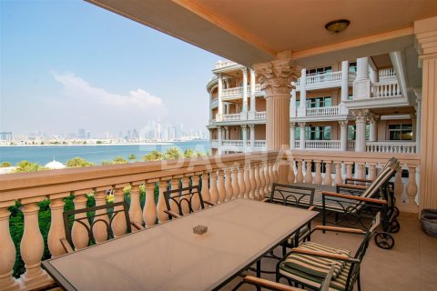 Apartment in Kempinski Palm Residence, Palm Jumeirah, Dubai 3 bedrooms, 235.6 sq.m. № 3247 - photo 19
