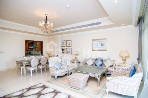 Apartment in Kempinski Palm Residence, Palm Jumeirah, Dubai 3 bedrooms, 235.6 sq.m. № 3247 - photo 5