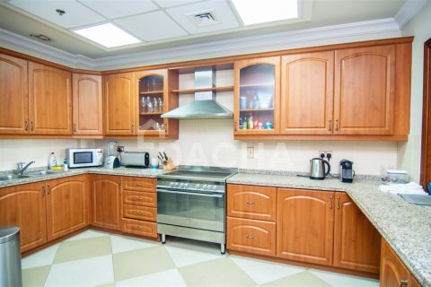 Apartment in Kempinski Palm Residence, Palm Jumeirah, Dubai 3 bedrooms, 235.6 sq.m. № 3247 - photo 7