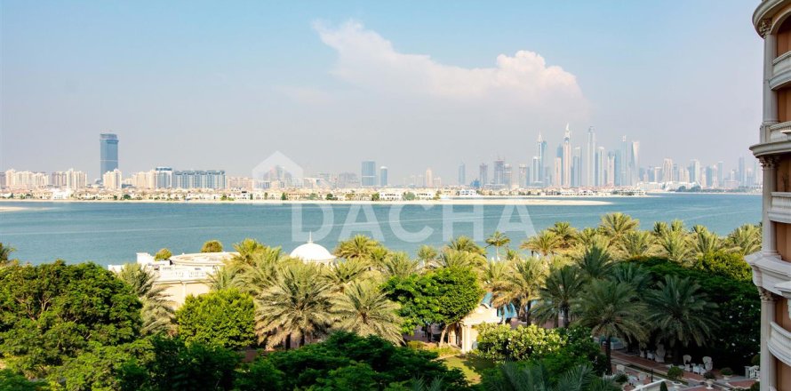 Apartment in Kempinski Palm Residence, Palm Jumeirah, Dubai 3 bedrooms, 235.6 sq.m. № 3247
