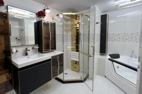 Apartment in Jumeirah Lake Towers, Dubai 5 bedrooms, 573.1 sq.m. № 10876 - photo 19