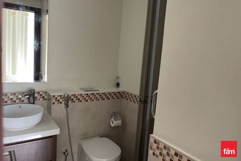 Снять в аренду квартиру в Бизнес-Бэе, Дубай: 2 спальни, 67.5м², № 49505 - фото 25