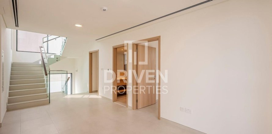 Вилла в Arabian Ranches 3, Дубай, 4 спальни, 511.99м², № 140764