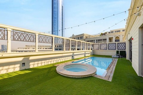 Penthouse in Bur Dubai, Dubai 3 bedrooms, 365.51 sq.m. № 52867 - photo 1