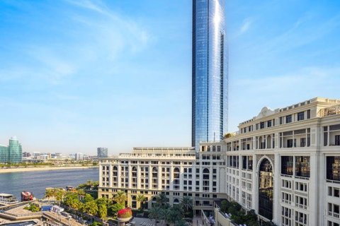 Penthouse in Bur Dubai, Dubai 3 bedrooms, 365.51 sq.m. № 52867 - photo 2