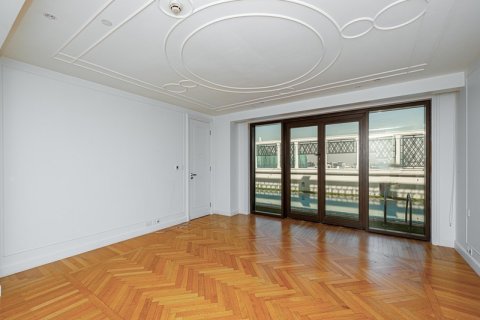 Penthouse in Bur Dubai, Dubai 3 bedrooms, 365.51 sq.m. № 52867 - photo 16