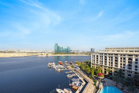 Penthouse in Bur Dubai, Dubai 3 bedrooms, 365.51 sq.m. № 52867 - photo 20