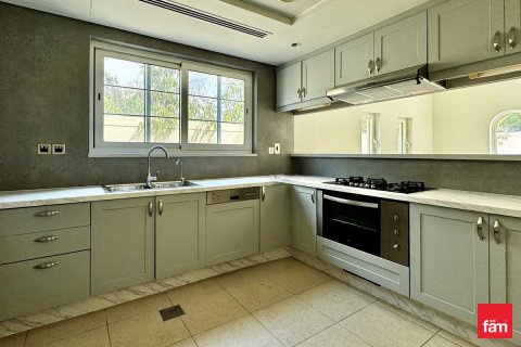 Villa in Dubai 3 bedrooms, 547.1 sq.m. № 59824 - photo 7