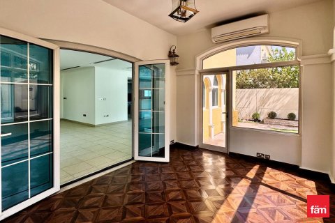 Villa in Dubai 3 bedrooms, 547.1 sq.m. № 59824 - photo 4