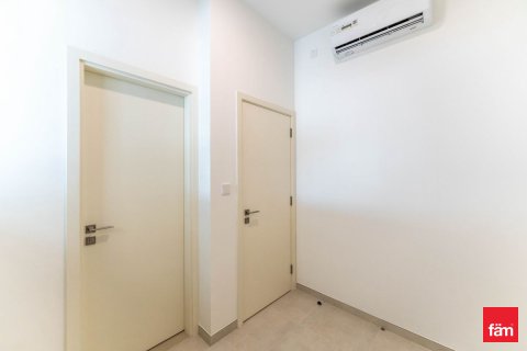 Villa in Dubai 3 bedrooms, 174 sq.m. № 59812 - photo 8