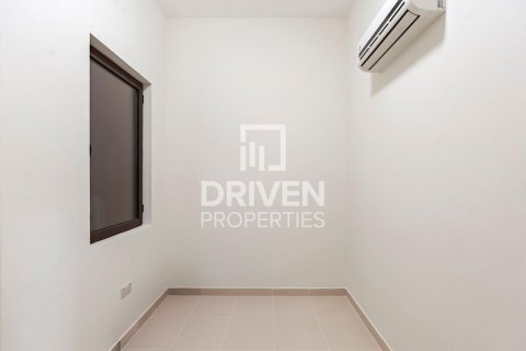 Villa in Mira, Reem, Dubai 3 bedrooms, 256 sq.m. № 20666 - photo 9