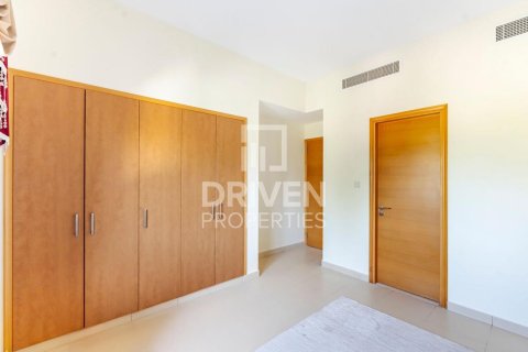 Villa in Mira, Reem, Dubai 3 bedrooms, 256 sq.m. № 20666 - photo 8