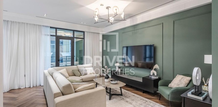 Apartamento en Marina Crown, Dubai Marina, Dubai, 2 dormitorios, 159.24 m², № 138266