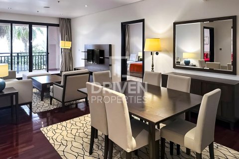 Apartment in The Crescent, Palm Jumeirah, Dubai 2 bedrooms, 161.93 sq.m. № 138255 - photo 2