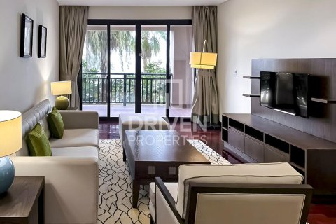 Apartment in The Crescent, Palm Jumeirah, Dubai 2 bedrooms, 161.93 sq.m. № 138255