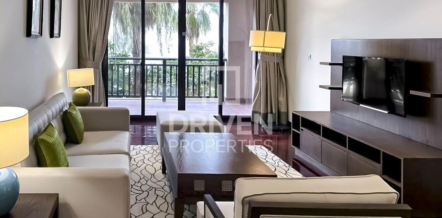 Apartment in The Crescent, Palm Jumeirah, Dubai 2 bedrooms, 161.93 sq.m. № 138255