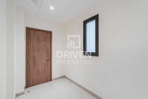 Снять в аренду виллу в District One, Мохаммед Бин Рашид Сити, Дубай: 4 спальни, 412м², № 20474 - фото 15