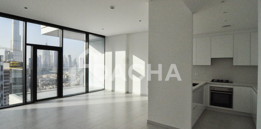 Apartment in Marquise Square Tower, Business Bay, Dubai 2 bedrooms, 125 sq.m. № 110339