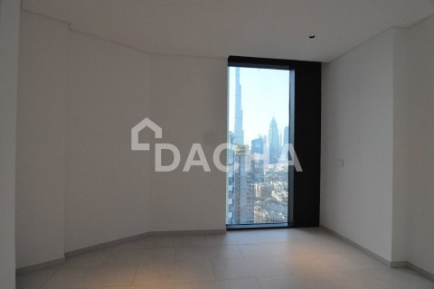 Apartment in Marquise Square Tower, Business Bay, Dubai 2 bedrooms, 125 sq.m. № 110339 - photo 8