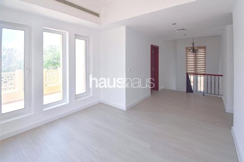 Villa in Arabian Ranches, Dubai 5 bedrooms, 450 sq.m. № 43998 - photo 6