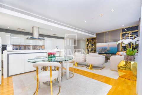 Apartment in Bluewaters Residences, Bluewaters, Dubai 3 bedrooms, 195 sq.m. № 18942 - photo 2