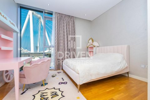 Apartment in Bluewaters Residences, Bluewaters, Dubai 3 bedrooms, 195 sq.m. № 18942 - photo 16