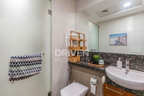 Apartment in Bay Square, Business Bay, Dubai studio, 61.22 sq.m. № 126316 - photo 10