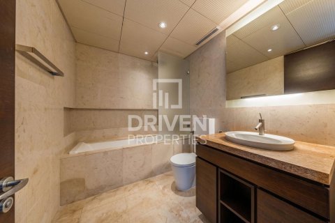 Apartment in Downtown Dubai (Downtown Burj Dubai), Dubai 3 bedrooms, 216.65 sq.m. № 126314 - photo 14