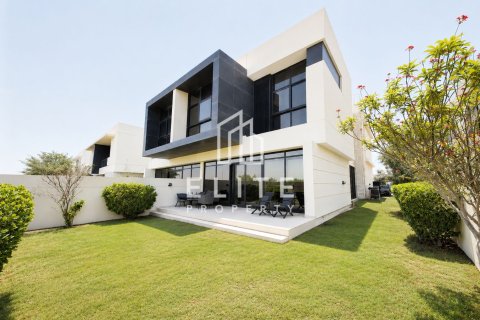 Townhouse in Akoya Park, DAMAC Hills (Akoya by DAMAC), Dubai 3 bedrooms, 251 sq.m. № 134974