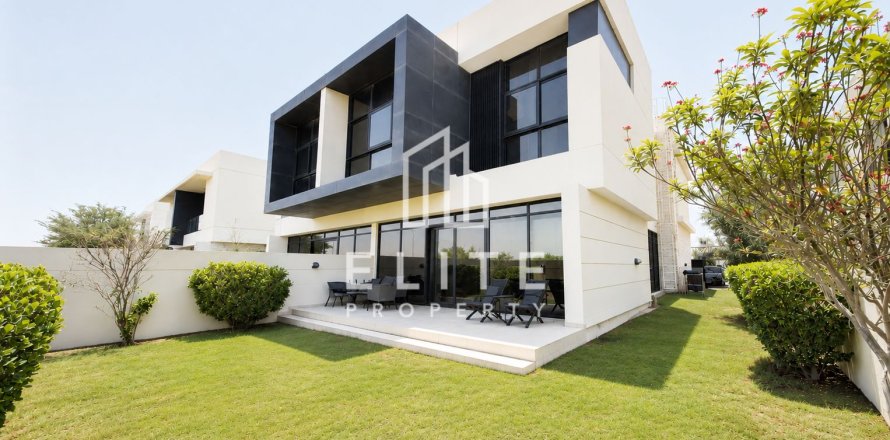 Townhouse in Akoya Park, DAMAC Hills (Akoya by DAMAC), Dubai 3 bedrooms, 251 sq.m. № 134974