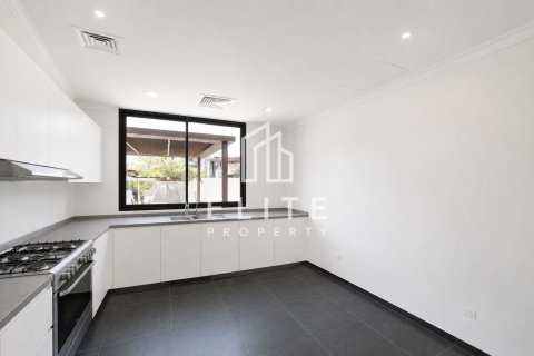 Townhouse in Akoya Park, DAMAC Hills (Akoya by DAMAC), Dubai 3 bedrooms, 251 sq.m. № 134974 - photo 12