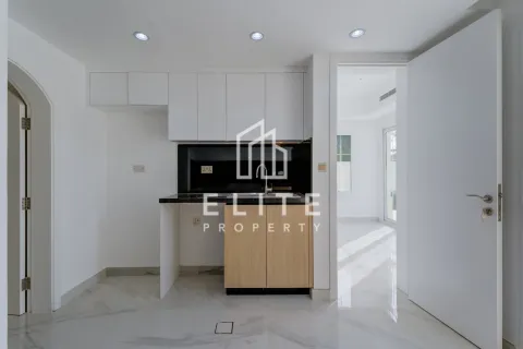Villa in Springs 2, The Springs, Dubai 3 bedrooms, 255 sq.m. № 134982 - photo 9