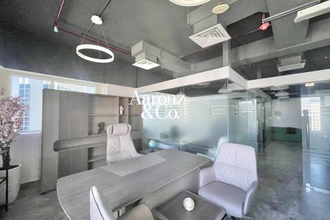 Снять в аренду офис в Бизнес-Бэе, Дубай: 95м², № 111236 - фото 7