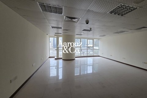 Office in Jumeirah Lake Towers, Dubai 79 sq.m. № 111235 - photo 14