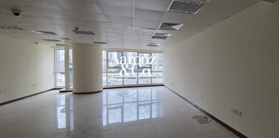 Office in Jumeirah Lake Towers, Dubai 79 sq.m. № 111235