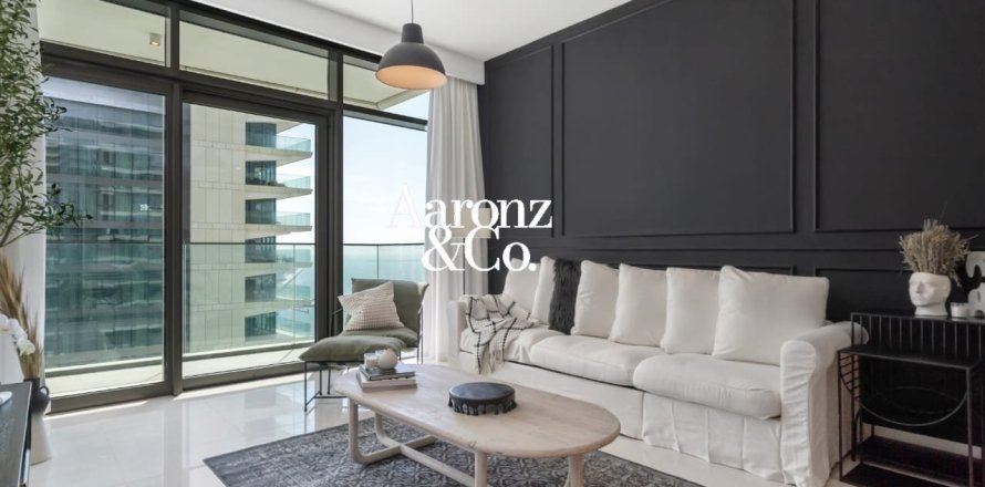 Apartment in Dubai Harbour, Dubai 2 bedrooms, 112 sq.m. № 111233
