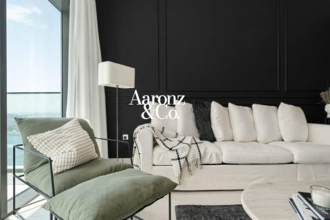 Apartment in Dubai Harbour, Dubai 2 bedrooms, 112 sq.m. № 111233 - photo 11